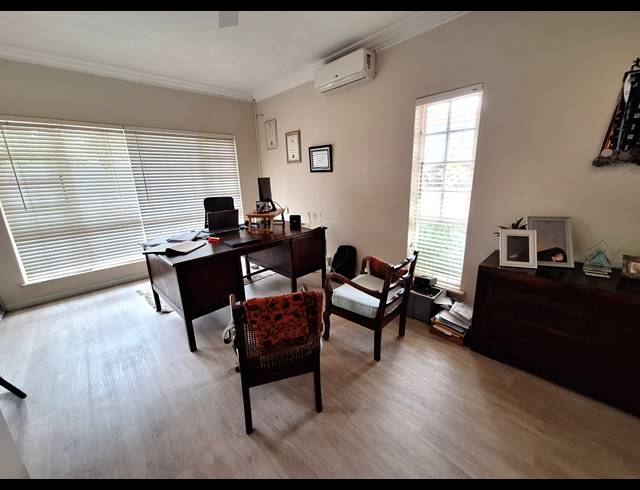 4 BEDROOM HOUSE TO LET IN LA LUCIA